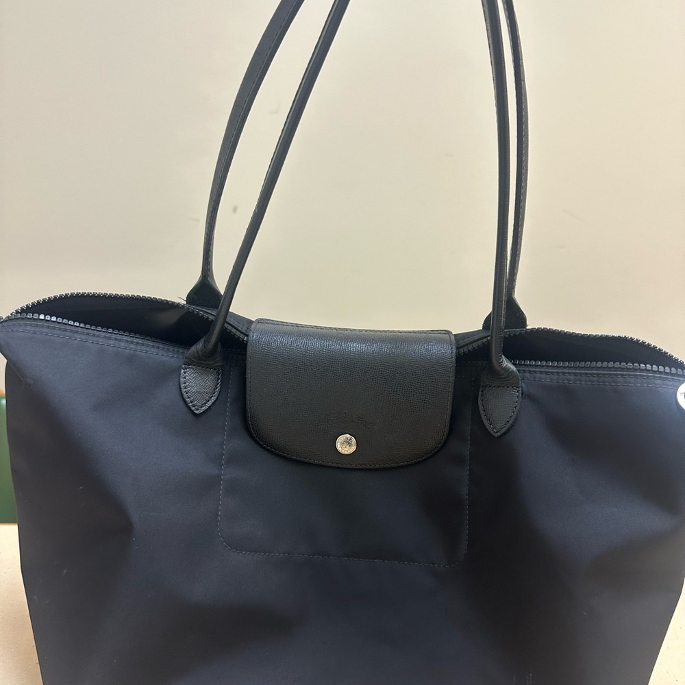 Black Longchamp Tote
